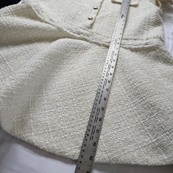 Zara Cream Textured Garment with Gold Accent - Picture 5 of 10